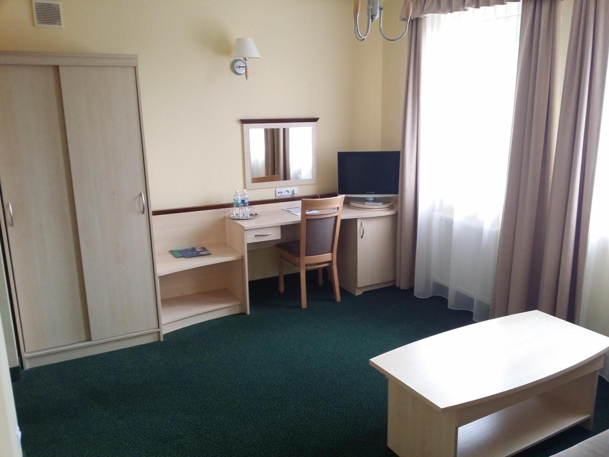 סלוק Hotel Wodnik מראה חיצוני תמונה