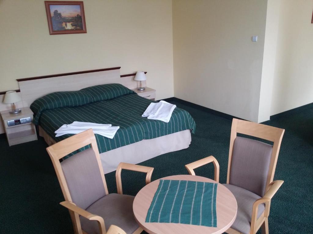 סלוק Hotel Wodnik מראה חיצוני תמונה