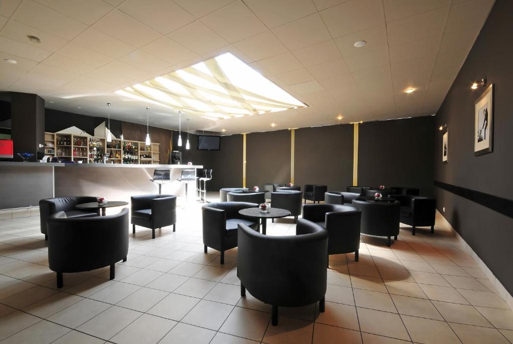 סלוק Hotel Wodnik מראה חיצוני תמונה